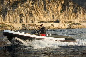 inboard center console boat