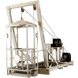 diving platform launch and recovery system 1