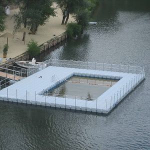 floating swimming pool