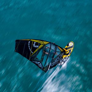 race windsurf board