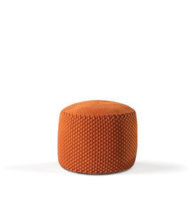 round pouf 1