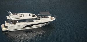 cruising motor yacht