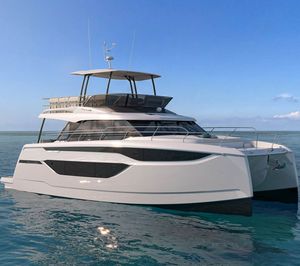 catamaran motor yacht