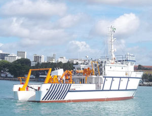 oceanographic research ship
