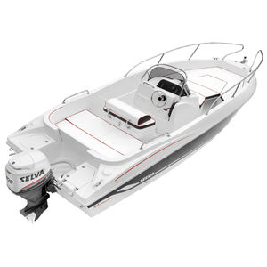 outboard center console boat