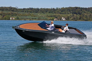 inboard runabout