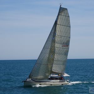 fast cruising sailboat