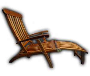 yacht chaise longue