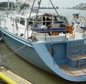 cruising sailing yacht