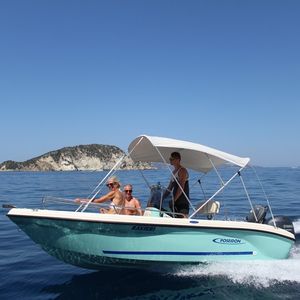 outboard center console boat 1