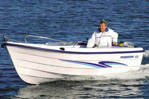 outboard center console boat 1