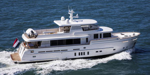 cruising motor yacht