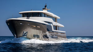 cruising super-yacht 1