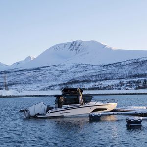 outboard cabin cruiser