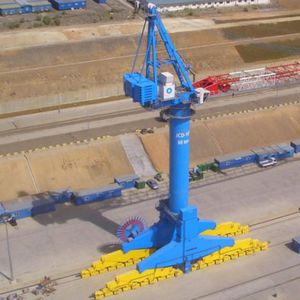 shipyard crane