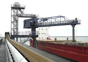 conveyor ship loader