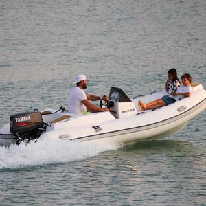 outboard inflatable boat / RIB / side console / yacht tender