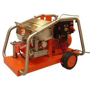 marine high-pressure cleaner