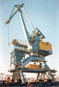 port crane