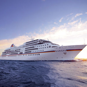 cruise ship