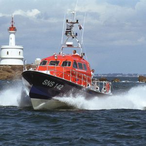 search and rescue boat