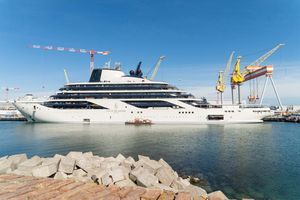 cruising cruise ship 1
