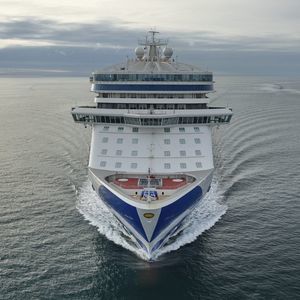 cruise ship 1
