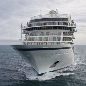 cruise ship 1