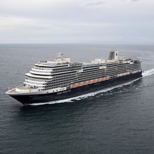 cruise ship 1
