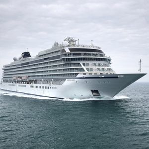 cruise ship 1
