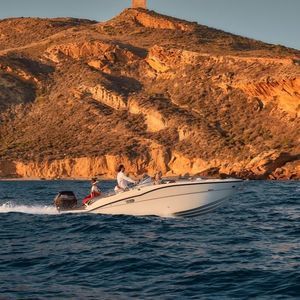 outboard walkaround