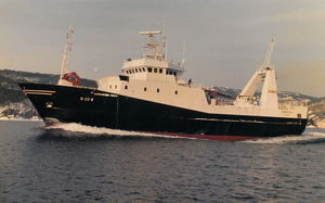 reefer cargo ship