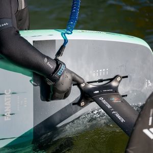 kitesurf leash