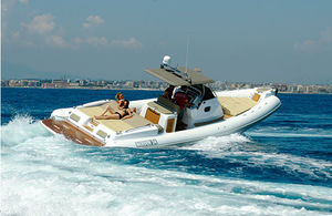outboard inflatable boat