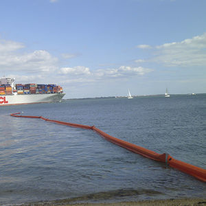 containment boom