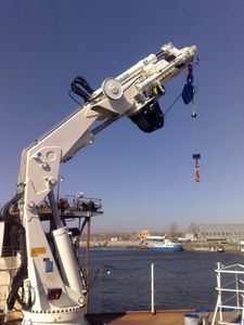 ship winch