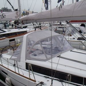 sailboat sprayhood