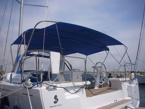 sailboat Bimini top