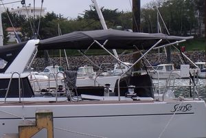 sailboat Bimini top