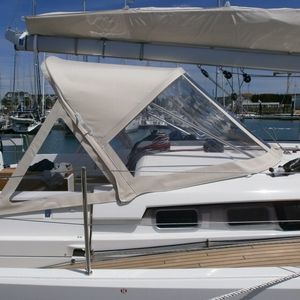 sailboat sprayhood