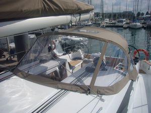 sailboat sprayhood
