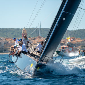 fast cruising sailboat