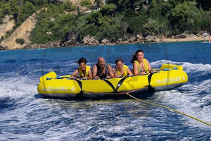6-person max. towed buoy 1