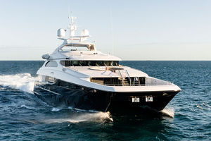 catamaran motor yacht