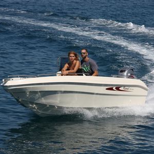 outboard center console boat 1