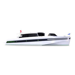 inboard express cruiser