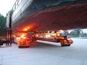 heavy-duty handling trailer / shipyard