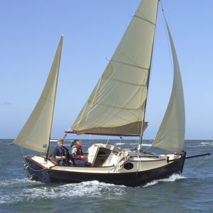 day-sailer sailboat 1