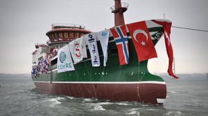 fishing trawler fishing-vessel 1