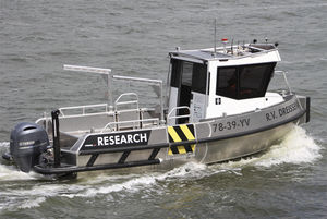 service boat
